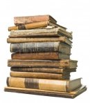 12302932-pile-de-livres-anciens-isole-sur-fond-blanc